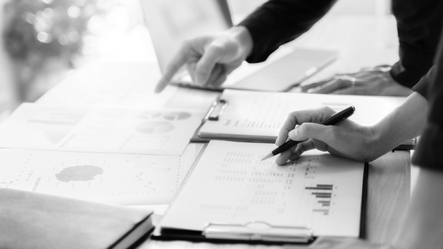 Accrued Revenue Explained: Key Concepts & Examples - Zuora
