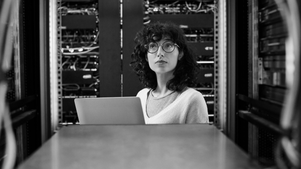 Woman; Servers
